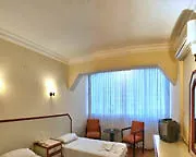 Hotel Santur 3*