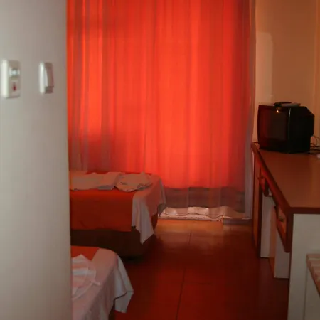 Santur Hotel 3*